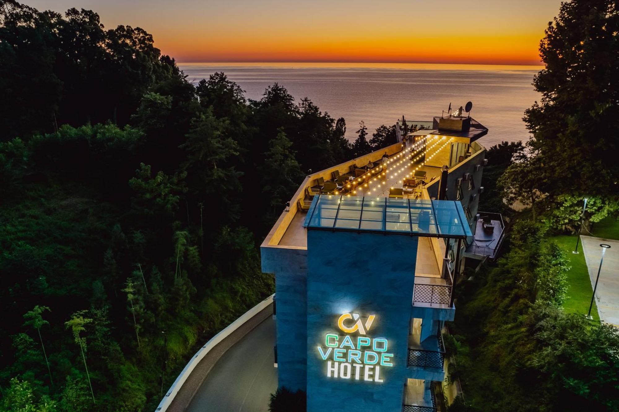 Capo Verde Hotel Батуми Екстериор снимка