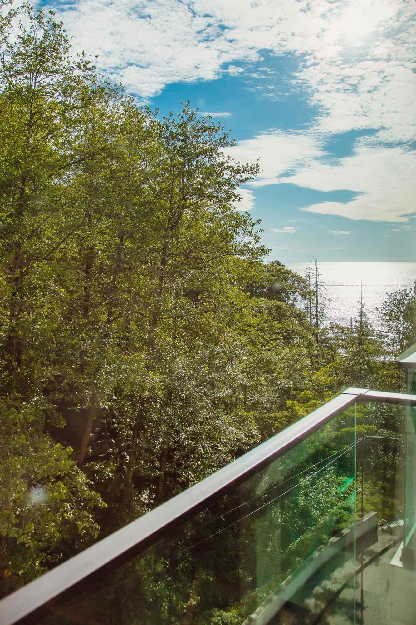 Capo Verde Hotel Батуми Екстериор снимка